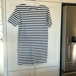 Wilfred T-Shirt Dress